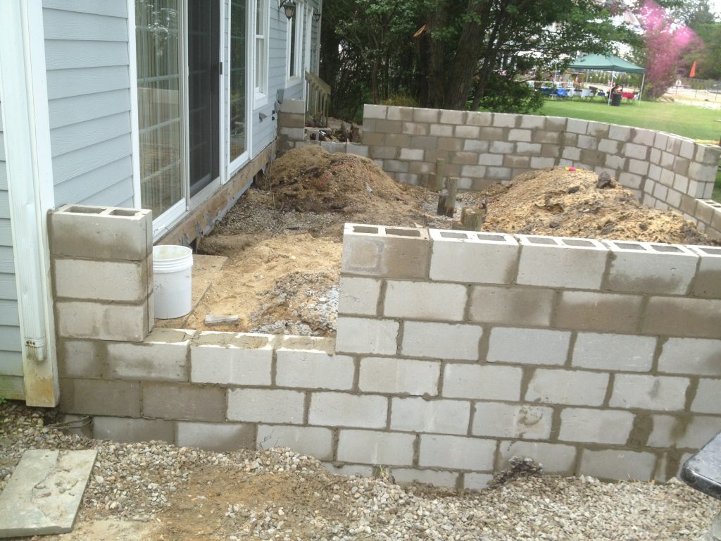 blocks, foundations, crawlspace (1)