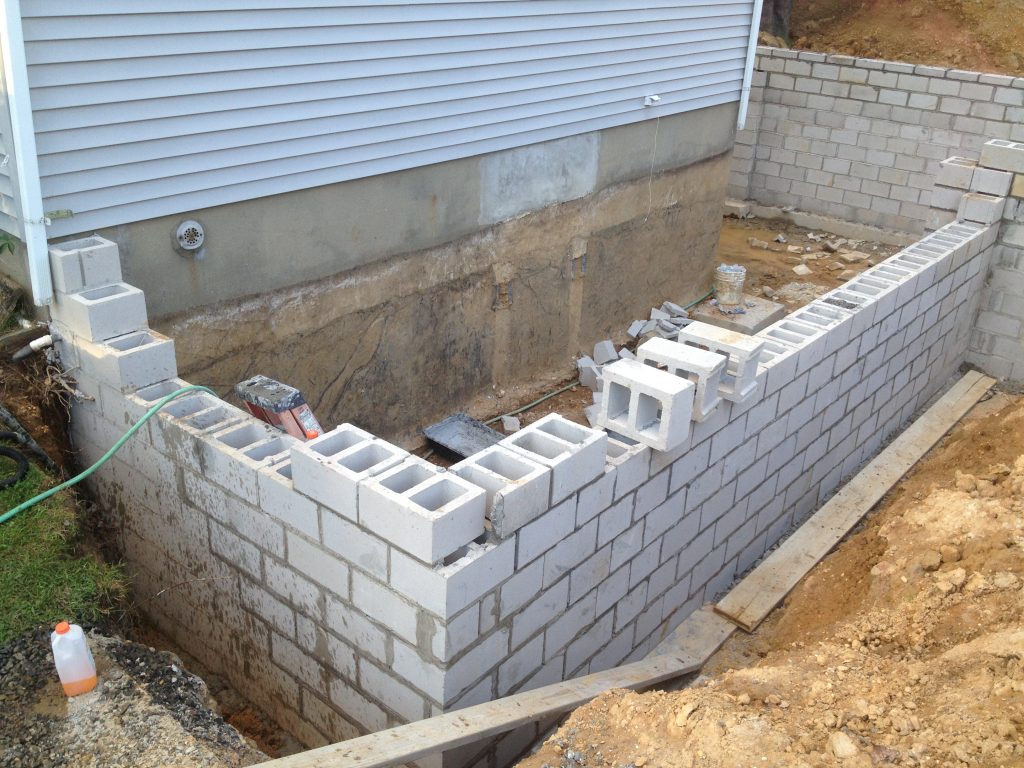 blocks, foundations, crawlspace (10)