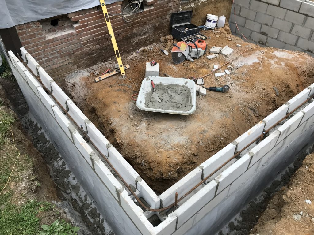 blocks, foundations, crawlspace (102)