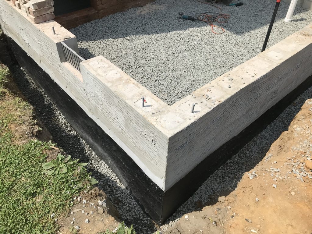 blocks, foundations, crawlspace (105)
