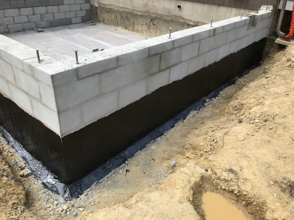 blocks, foundations, crawlspace (112)