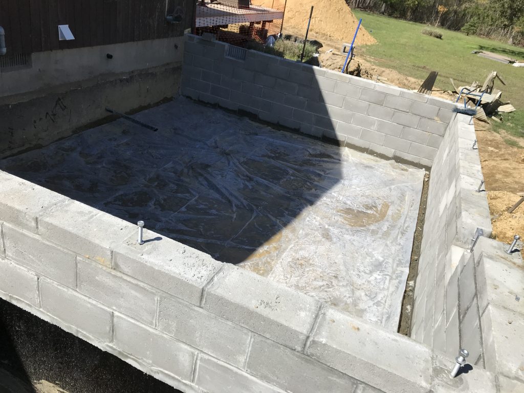 blocks, foundations, crawlspace (114)