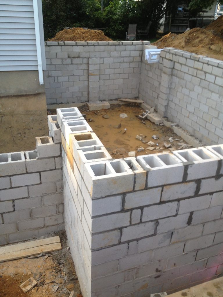 blocks, foundations, crawlspace (12)