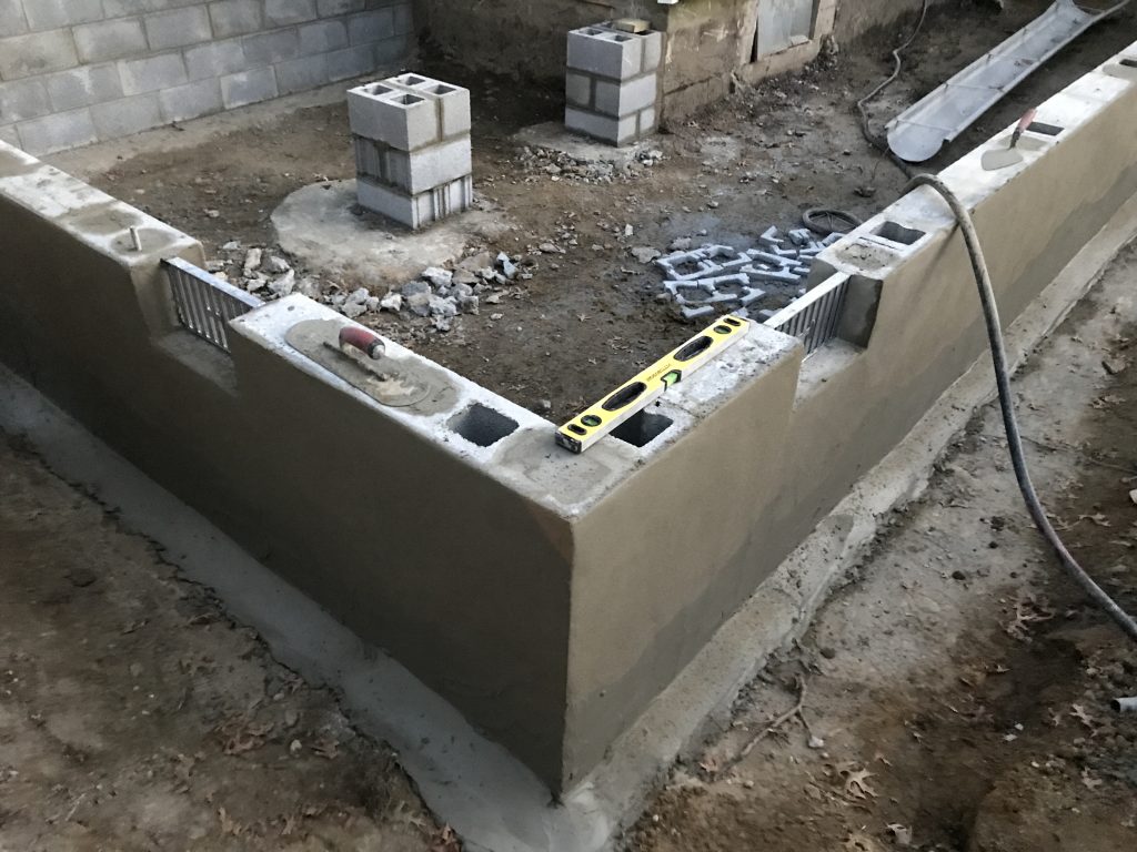 blocks, foundations, crawlspace (122)