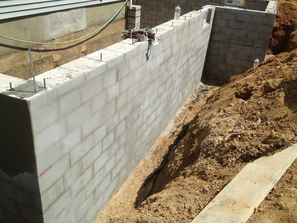 blocks, foundations, crawlspace (14)