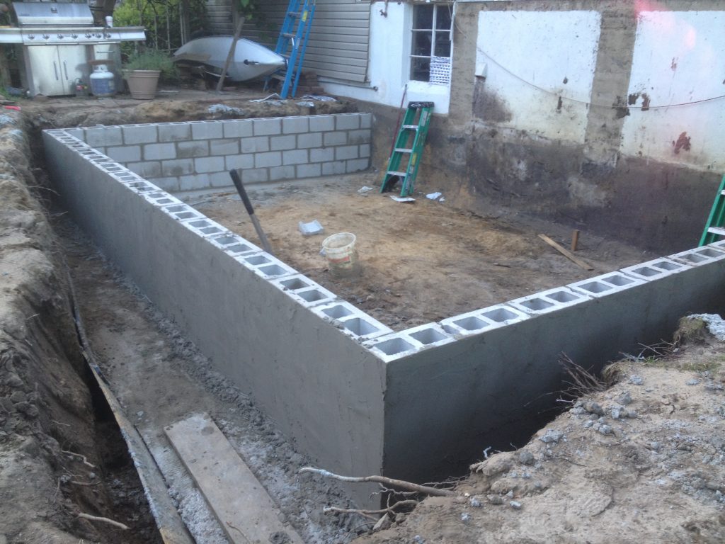 blocks, foundations, crawlspace (4)