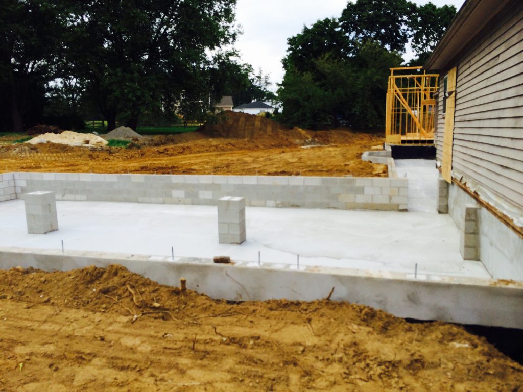 blocks, foundations, crawlspace (50)